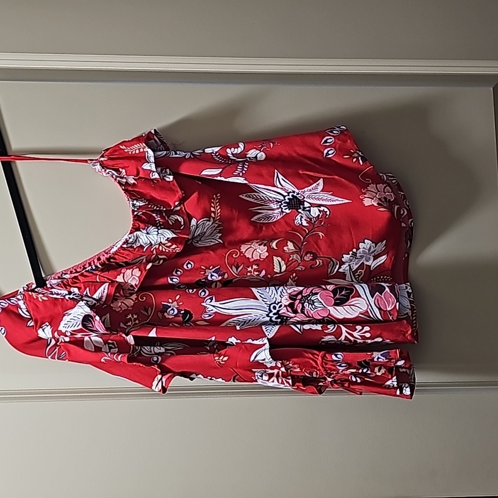 5/$40 NWT New York & Company blouse